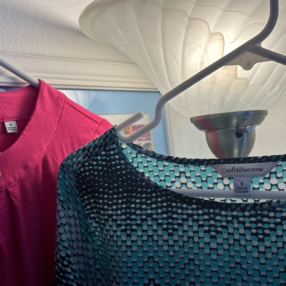 Tops- 8-skirtsNEW and 3 Like NEW pics // video for description!! - Picture 4 of 11